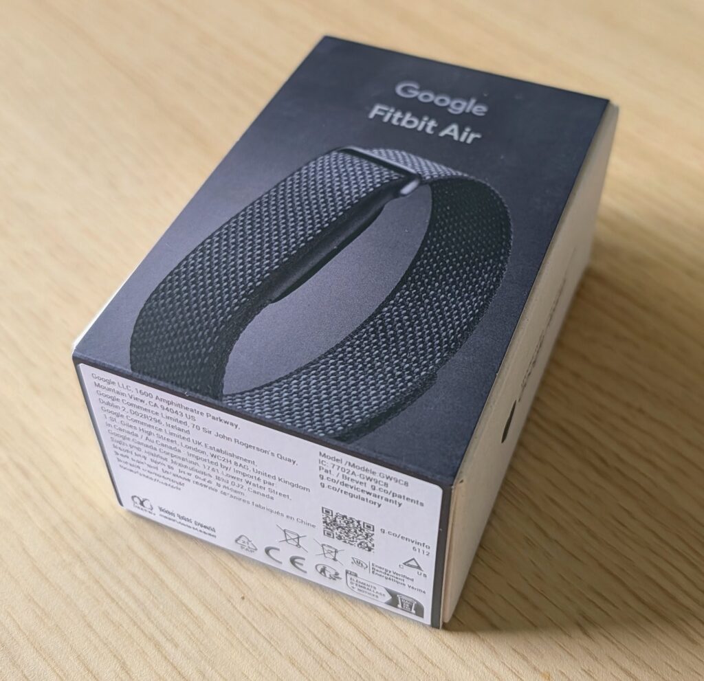 Die Verpackung des Fitbit Air
